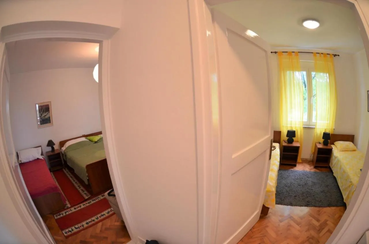 Apartment Zic Krk Town 0*,